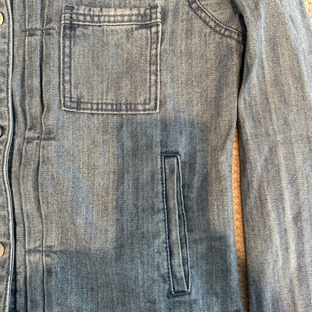 Universal Threads Jean Jacket - Picture 2 of 6